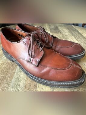 Allen Edmonds Brown Leather Split Toe Derby Dress Shoe - Men’s Size 9